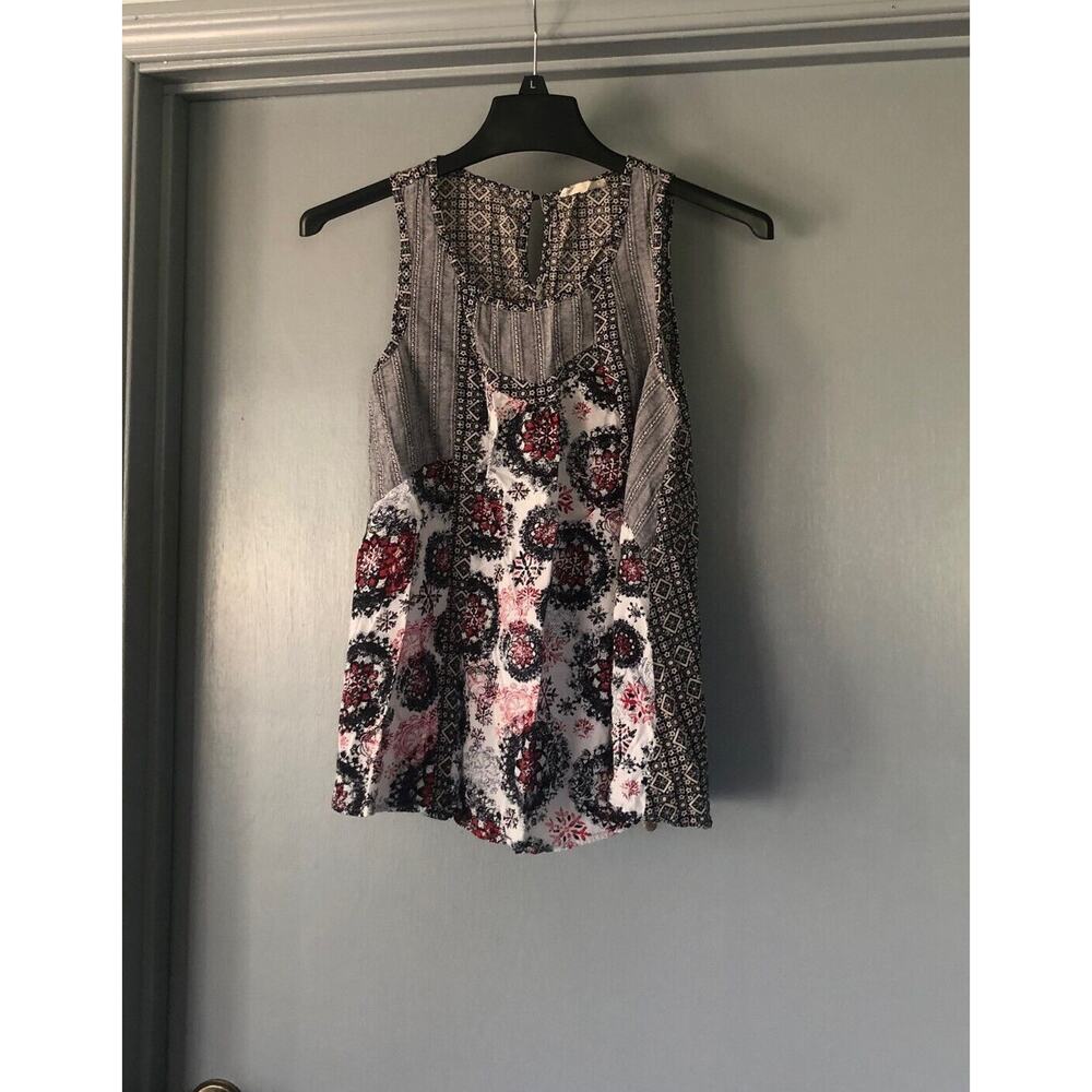 Hem And Thread Womens Sz Small black white red Sleeveless Tank Top Blouse Boho
